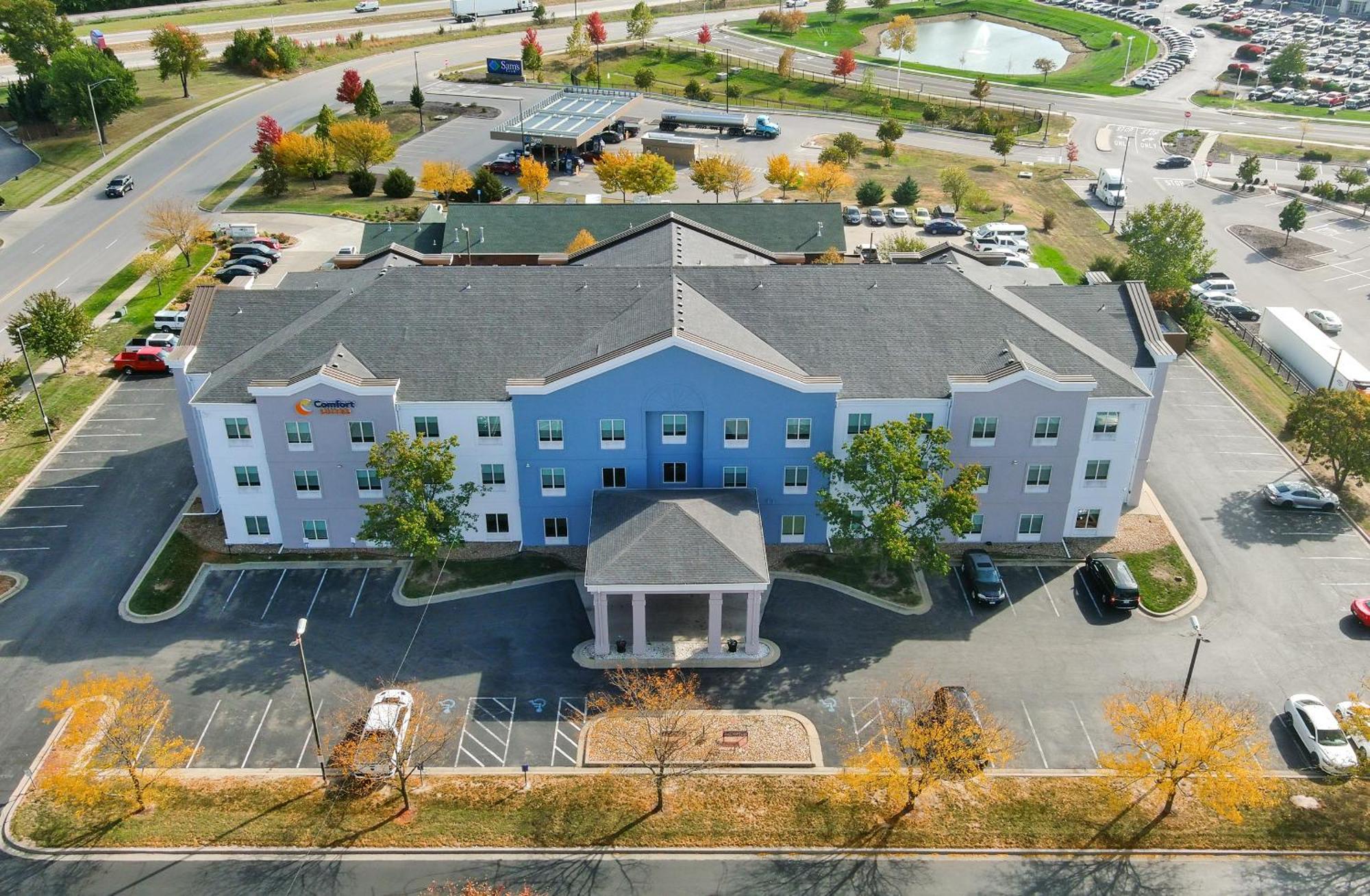 Comfort Suites Kansas City-Liberty Exterior foto